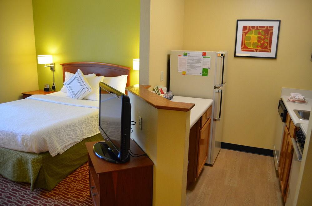 Hotel Towneplace By Marriott Dallas Plano/legacy